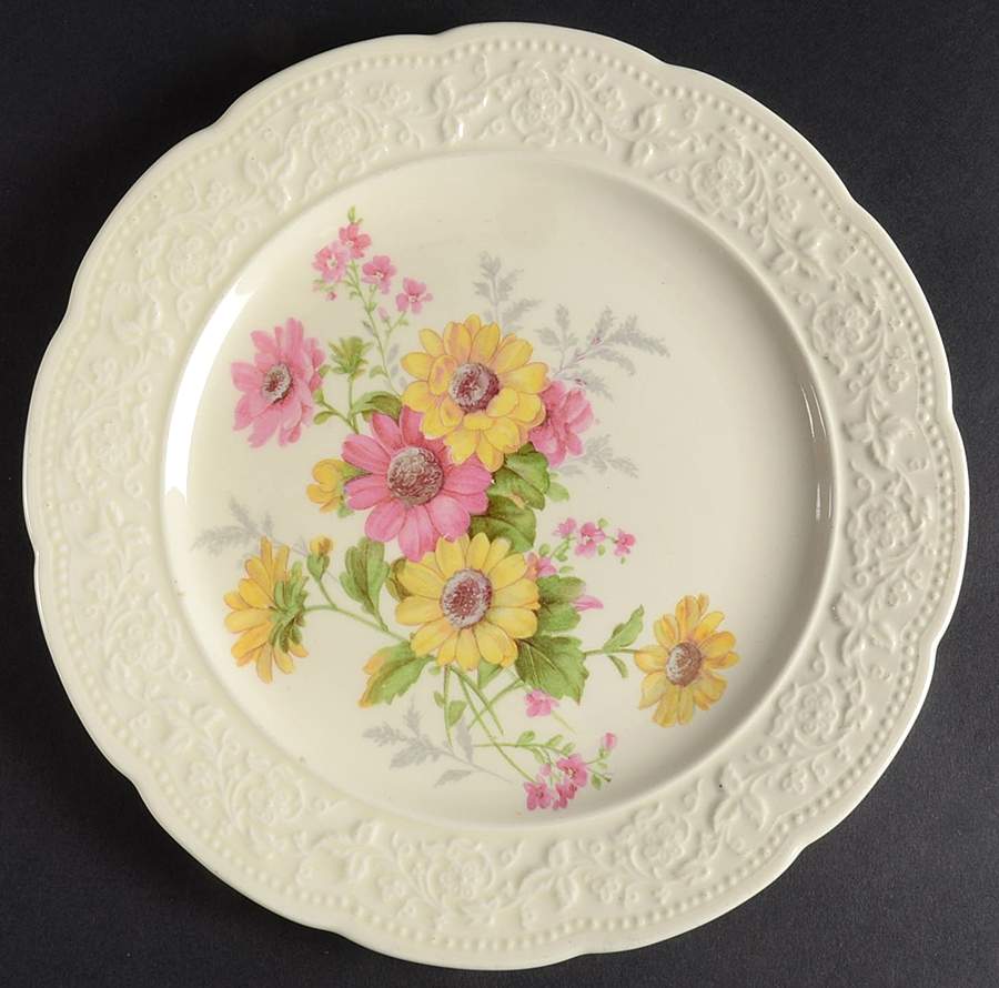 KNO449 Luncheon Plate by Edwin Knowles-1