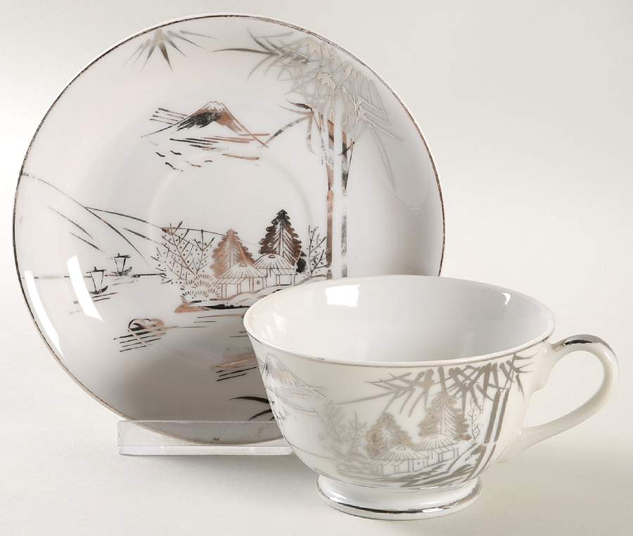 KUT64 Footed Cup & Saucer Set by Kutani-1