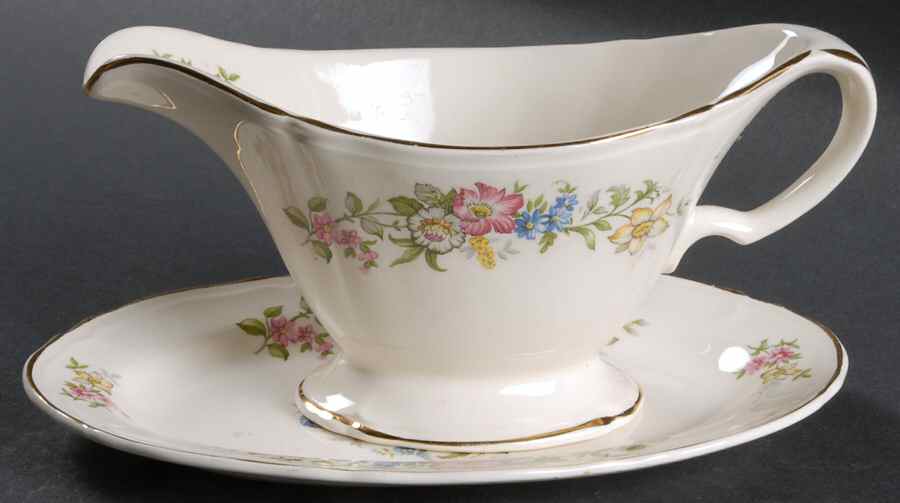 Isabella Gravy Boat & Underplate by Edwin Knowles-1