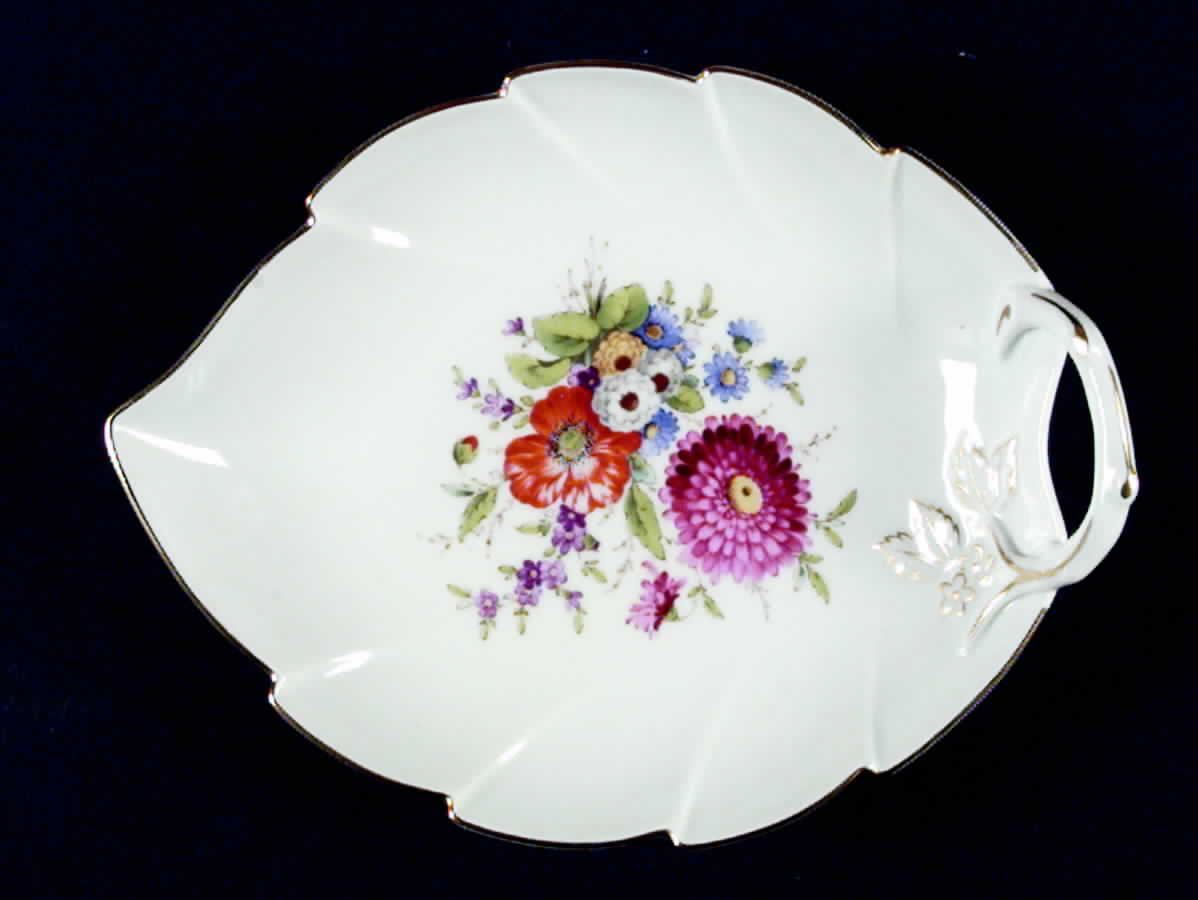 Monarchin Leaf Shaped Dish by Kaiser-1