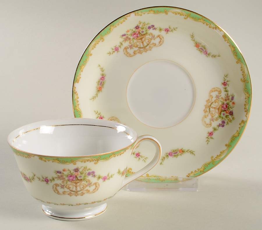 Green Garland Footed Cup & Saucer Set by Kyoto-1