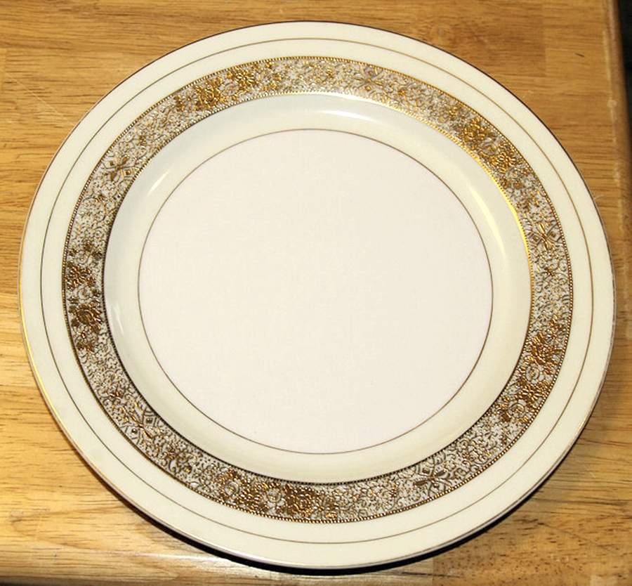 KON78 Dinner Plate by Kongo-1