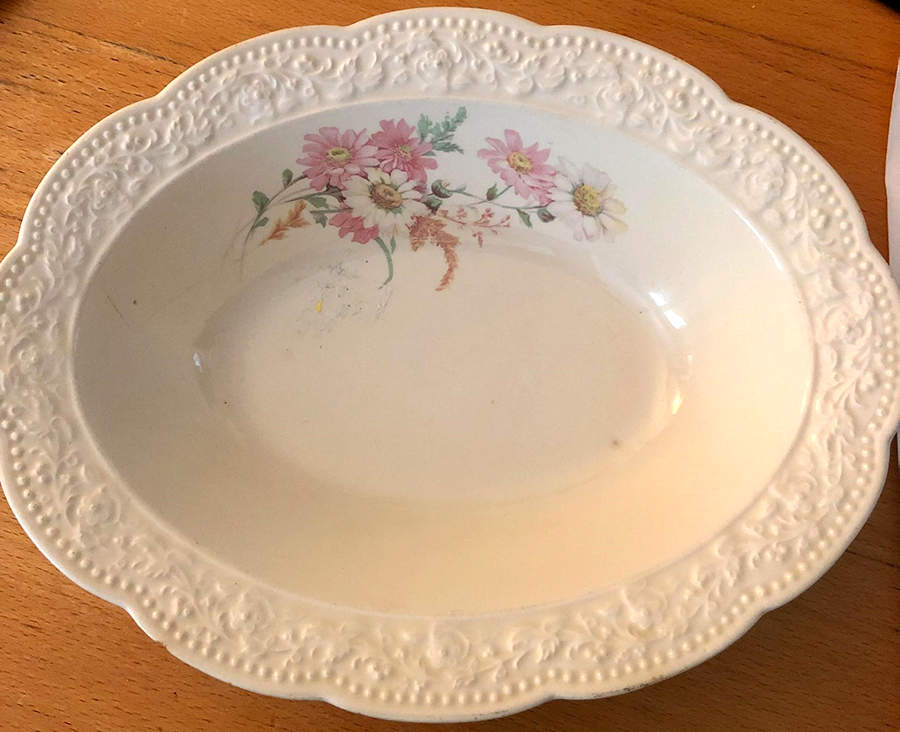 199-0 9" Oval Vegetable Bowl by Edwin Knowles-1