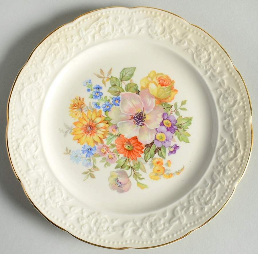Betty Pepper Dessert/Pie Plate by Edwin Knowles-1