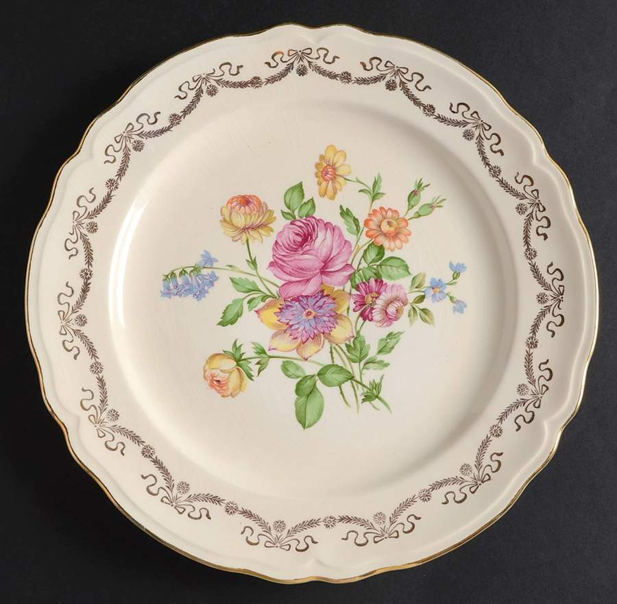 KNO475 Dinner Plate by Edwin Knowles-1