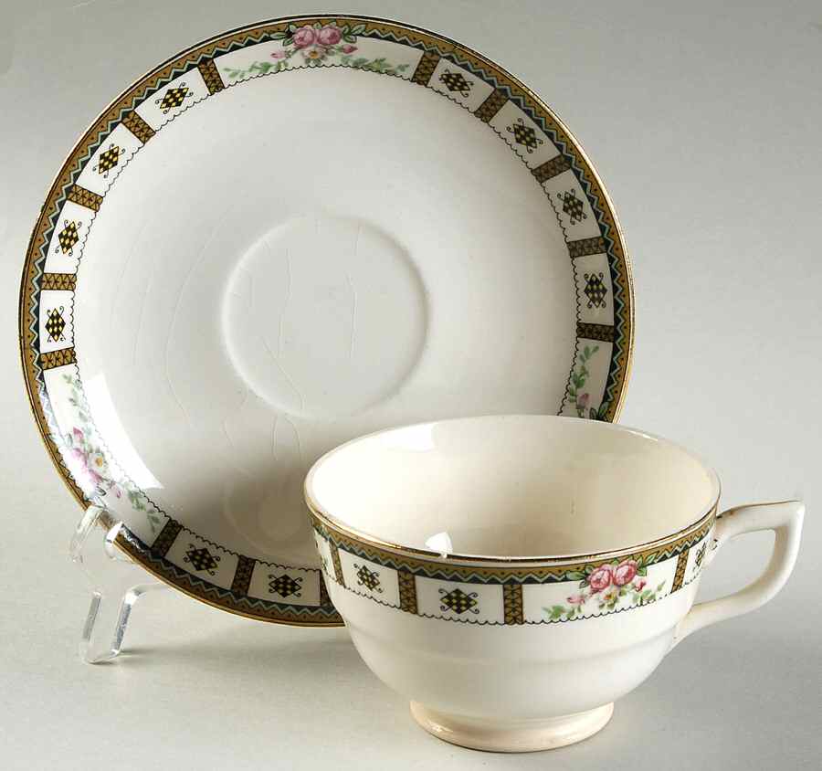 KNO481 Footed Cup & Saucer Set by Edwin Knowles-1