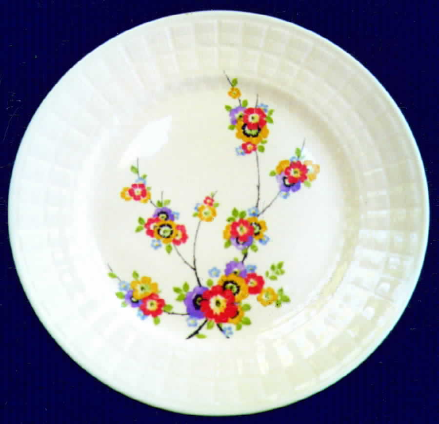 KNO484 Dinner Plate by Edwin Knowles-1