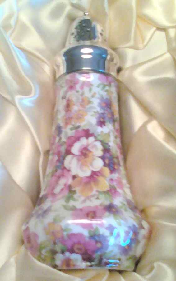 Dubarry (Granville, New, Globe Backstamp) Sugar Shaker & Metal Lid by James Kent (England)-1