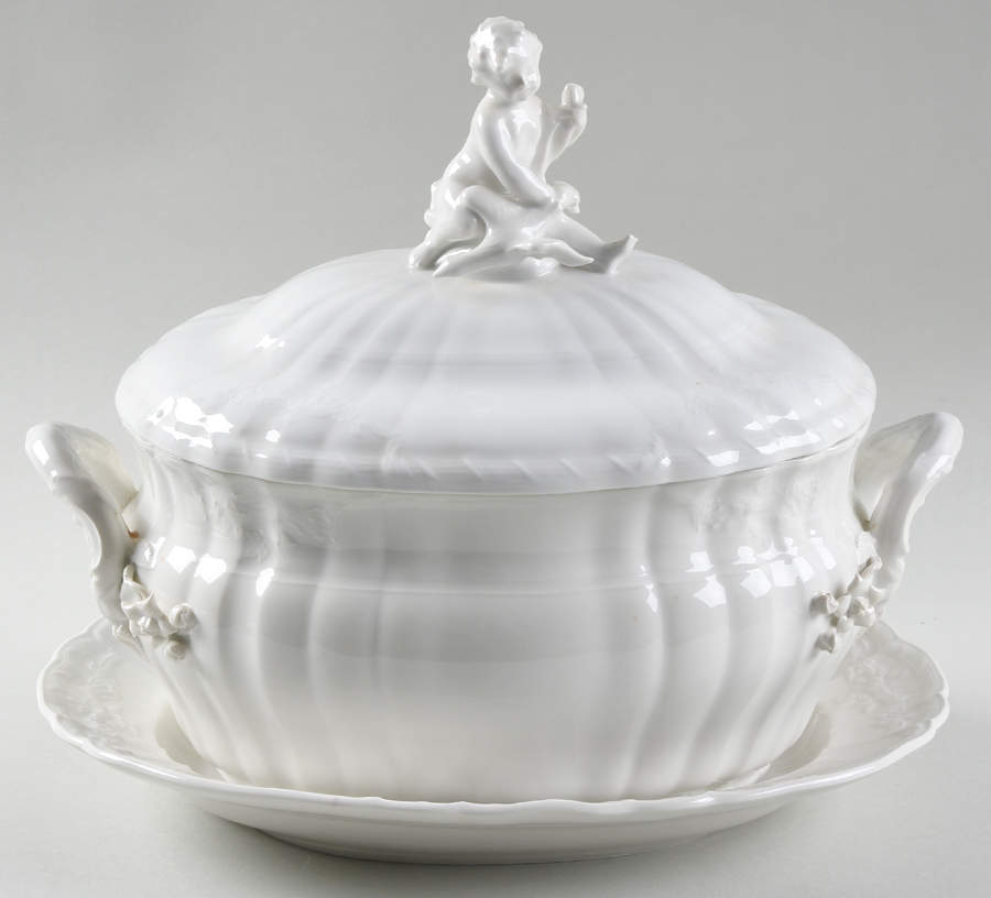 Rocaille Oval Tureen & Lid with Underplate by KPM-1