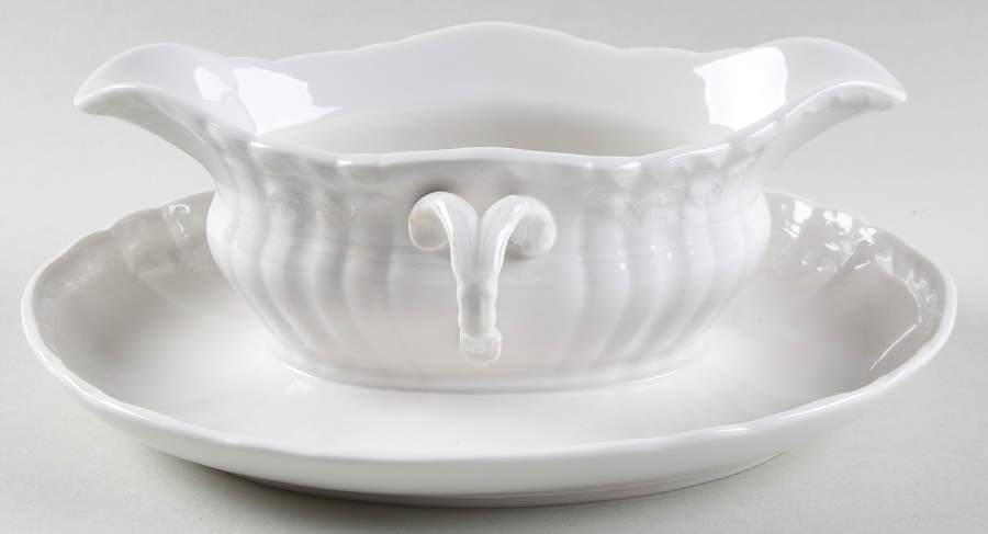 Rocaille Gravy Boat with Attached Underplate by KPM-1