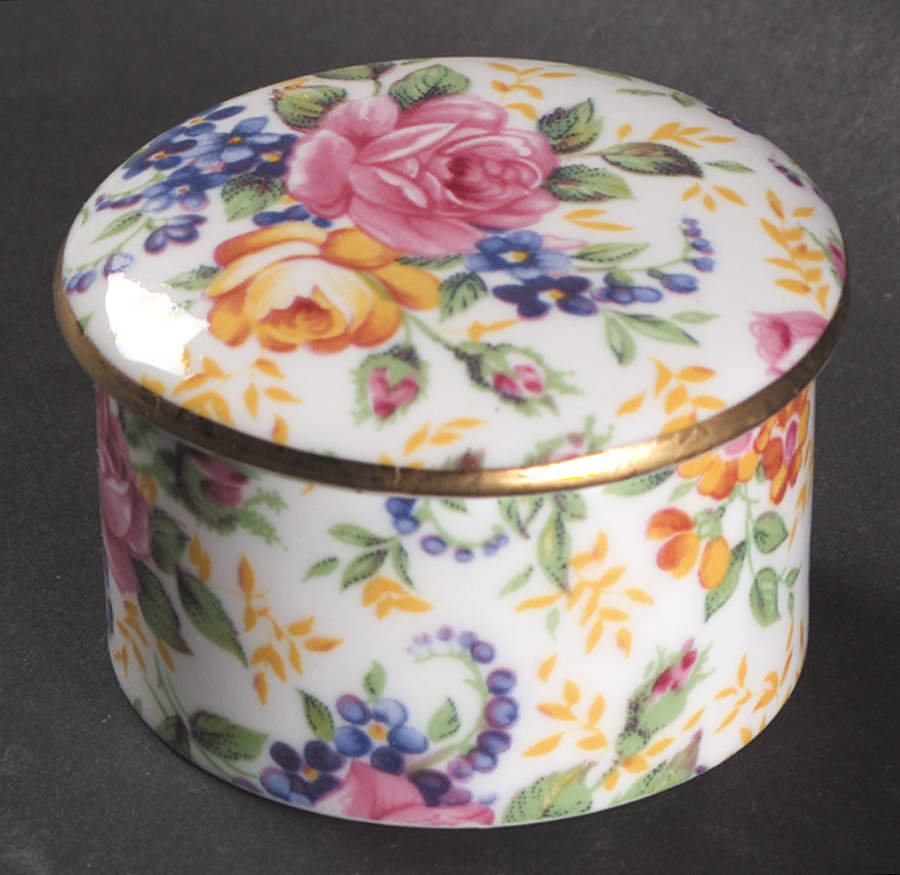 Rosalynde(Granville, New, Globestp) Round Deep Pill Box with Lid by James Kent (England)-1