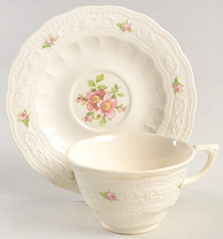 KNO492 Footed Cup & Saucer Set by Edwin Knowles-1