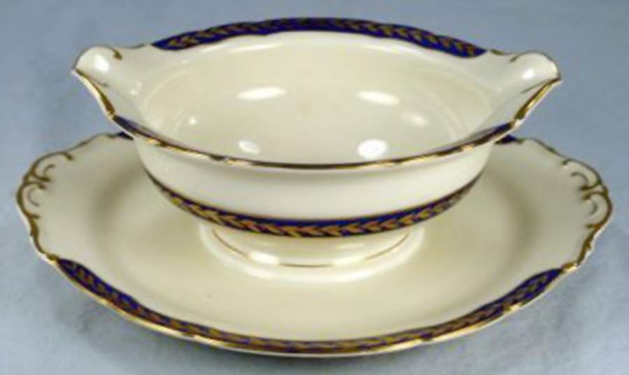 Tremont Gravy Boat with Attached Underplate by KPM-1