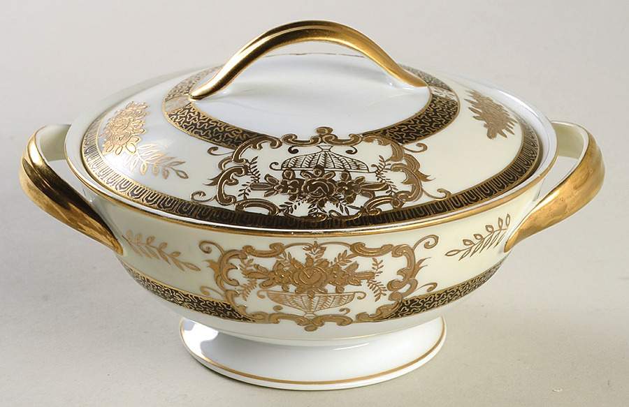 KUT77 Sugar Bowl & Lid by Kutani-1