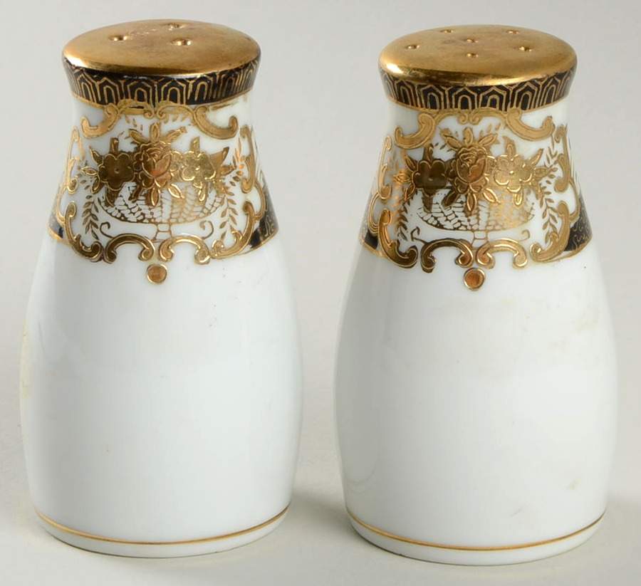 KUT77 Salt & Pepper Set by Kutani-1