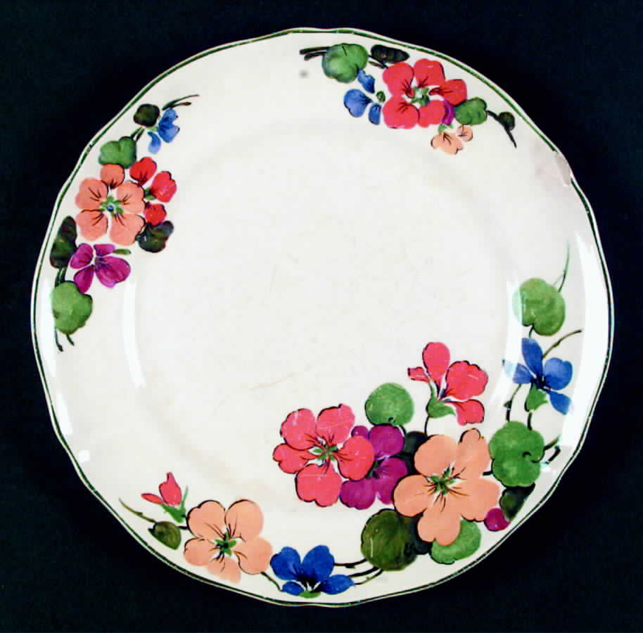 KTK42 Dinner Plate by Knowles, Taylor & Knowles-1