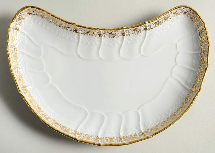 KPM102 Crescent Salad Plate by KPM-1