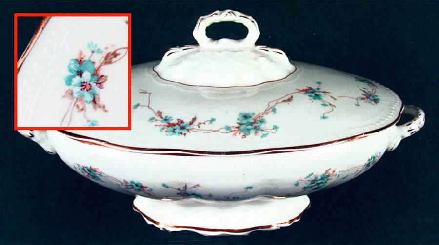 KNO540 Oval Covered Vegetable by Edwin Knowles-1