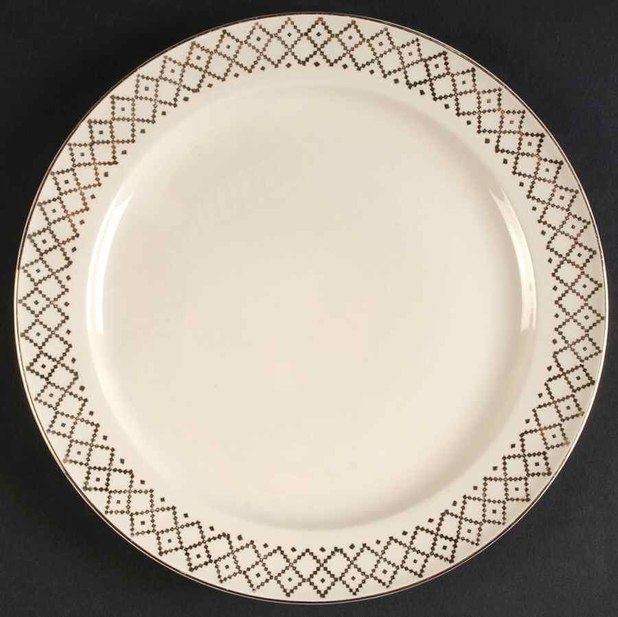 KNO256 Luncheon Plate by Edwin Knowles-1