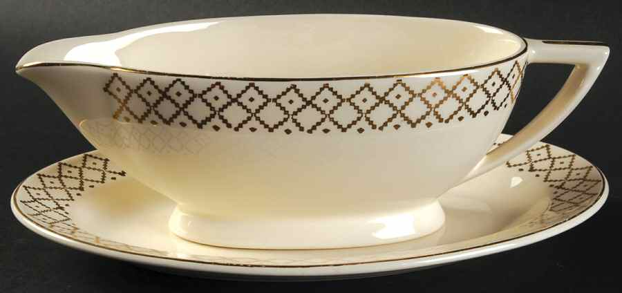 KNO256 Gravy Boat & Underplate/Relish by Edwin Knowles-1