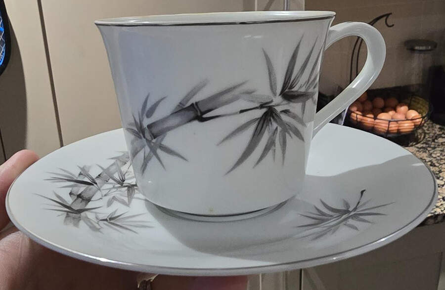KUT90 Footed Cup & Saucer Set by Kutani-1