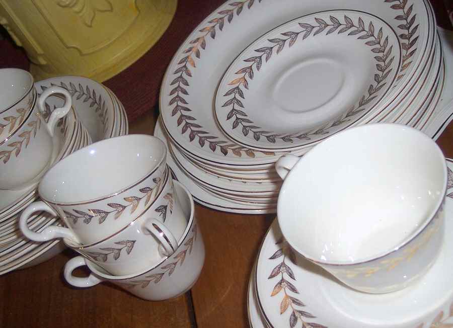 KNO573 Fruit/Dessert (Sauce) Bowl by Edwin Knowles-1