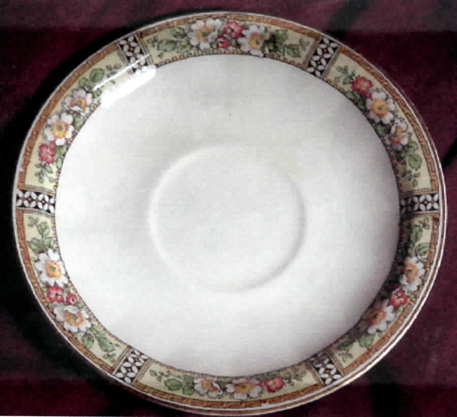 KNO576 Saucer by Edwin Knowles-1