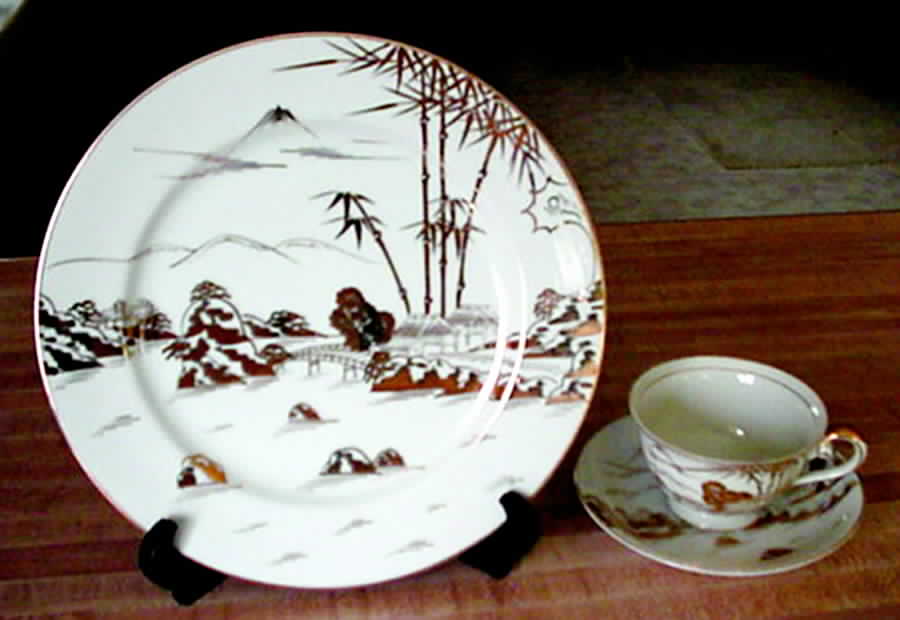KUT97 Dinner Plate by Kutani-1