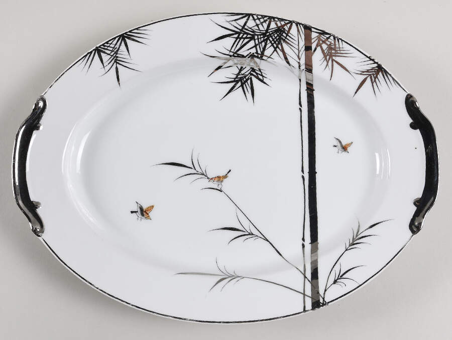 KUT99 14" Oval Serving Platter by Kutani-1