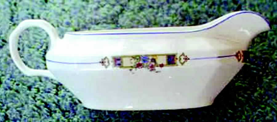 KNO585 Gravy Boat by Edwin Knowles-1