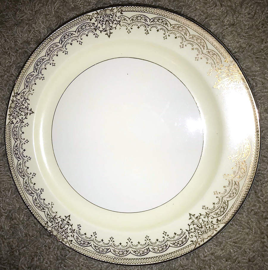 KNO593 Dinner Plate by Edwin Knowles-1