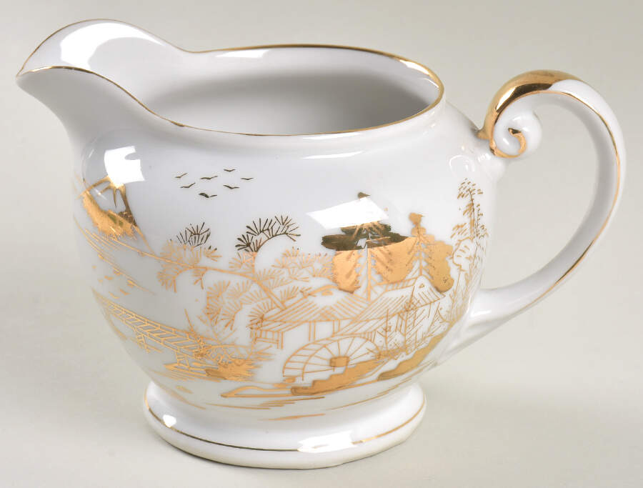 KUT109 Creamer by Kutani-1
