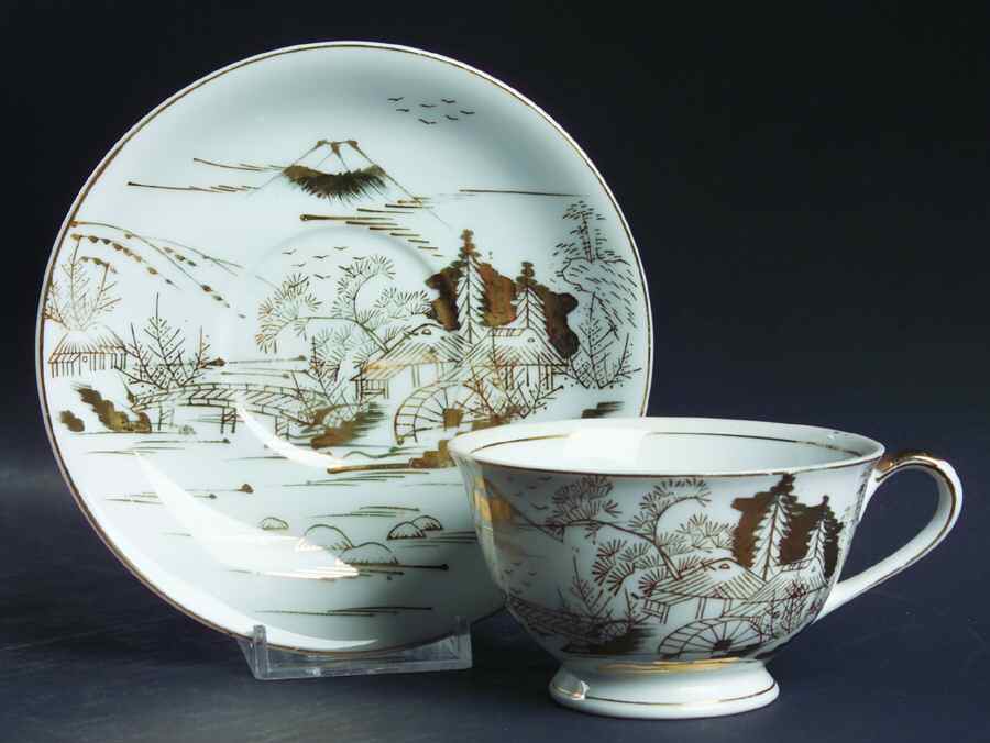 KUT109 Footed Cup & Saucer Set by Kutani-1