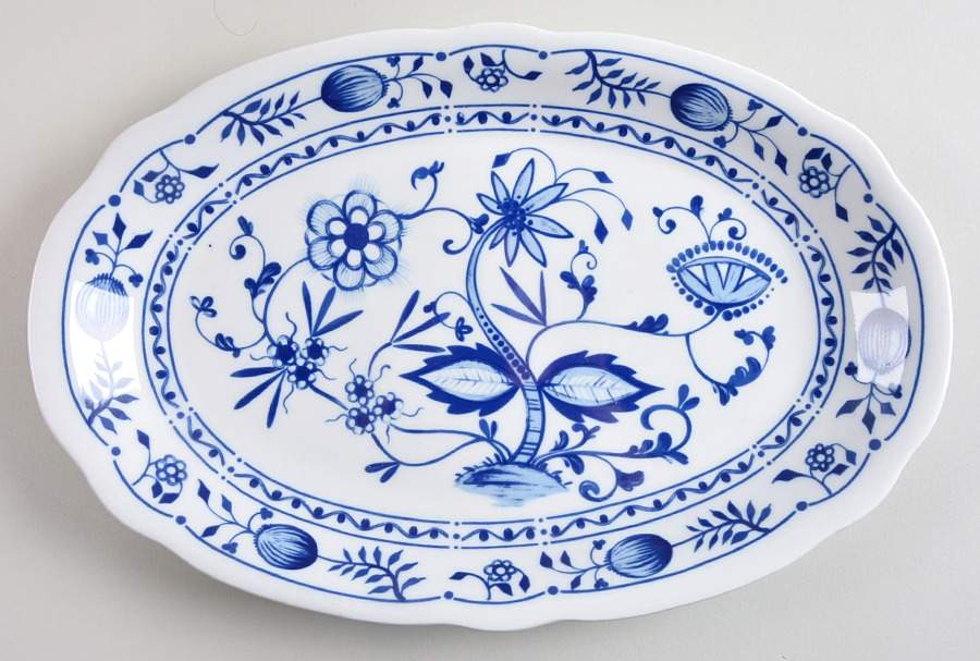 Blue Onion 13" Oval Serving Platter by Kahla-1
