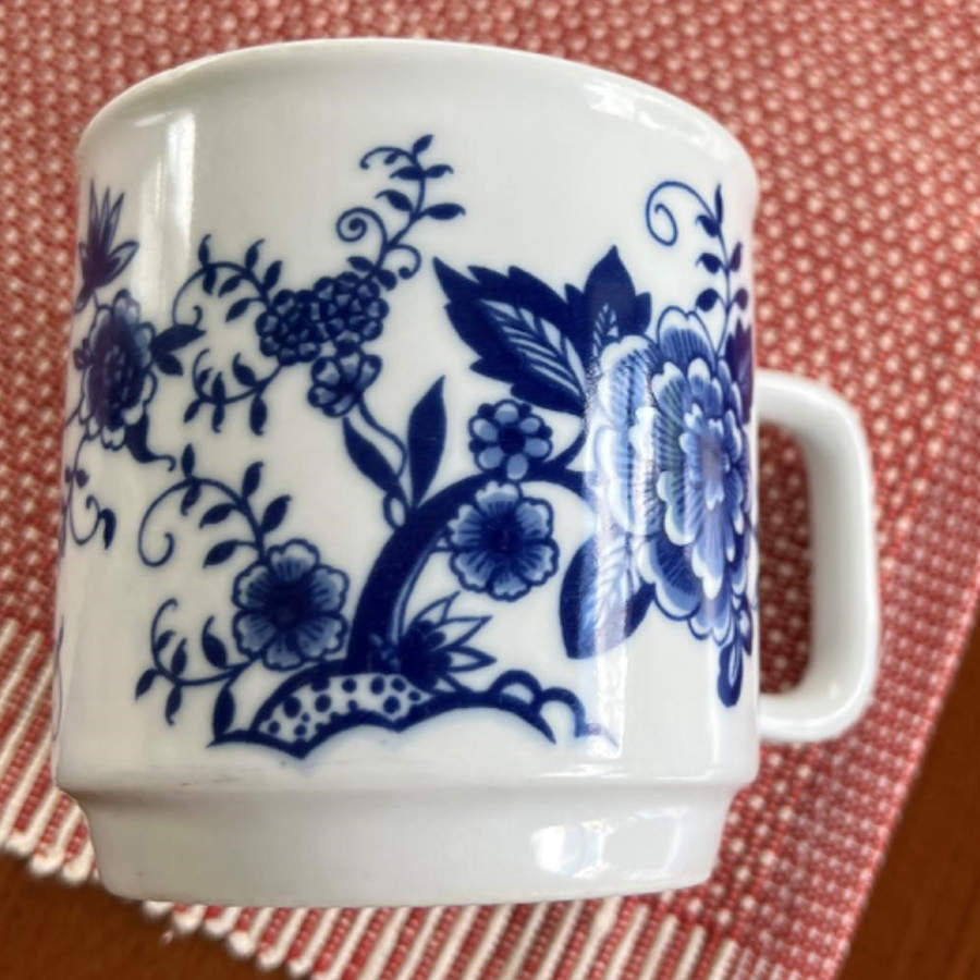 Blue Onion Mug by Kahla-1