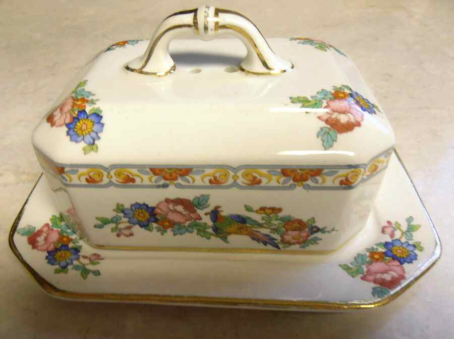 5438 Square Covered Butter by Keeling & Co-1