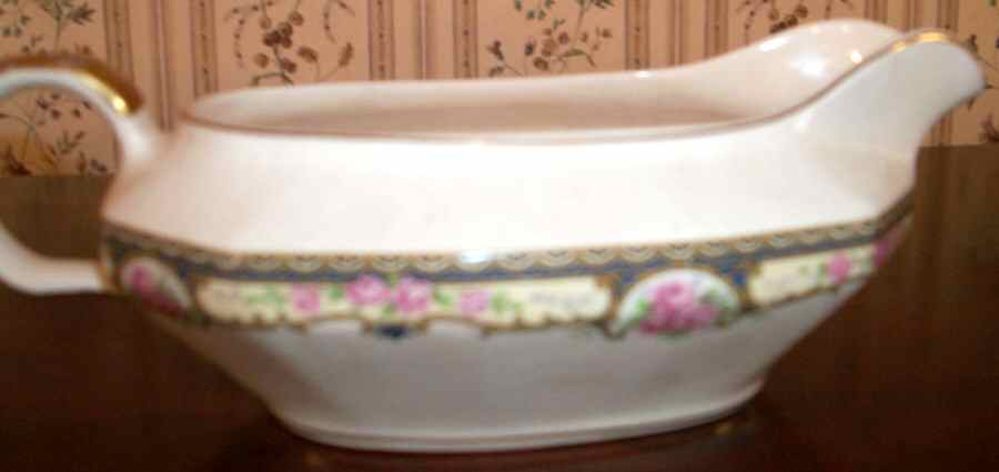 KNO611 Gravy Boat by Edwin Knowles-1