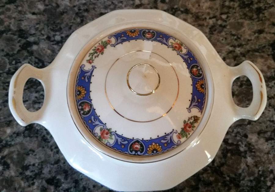 KNO616 Sugar Bowl & Lid by Edwin Knowles-1