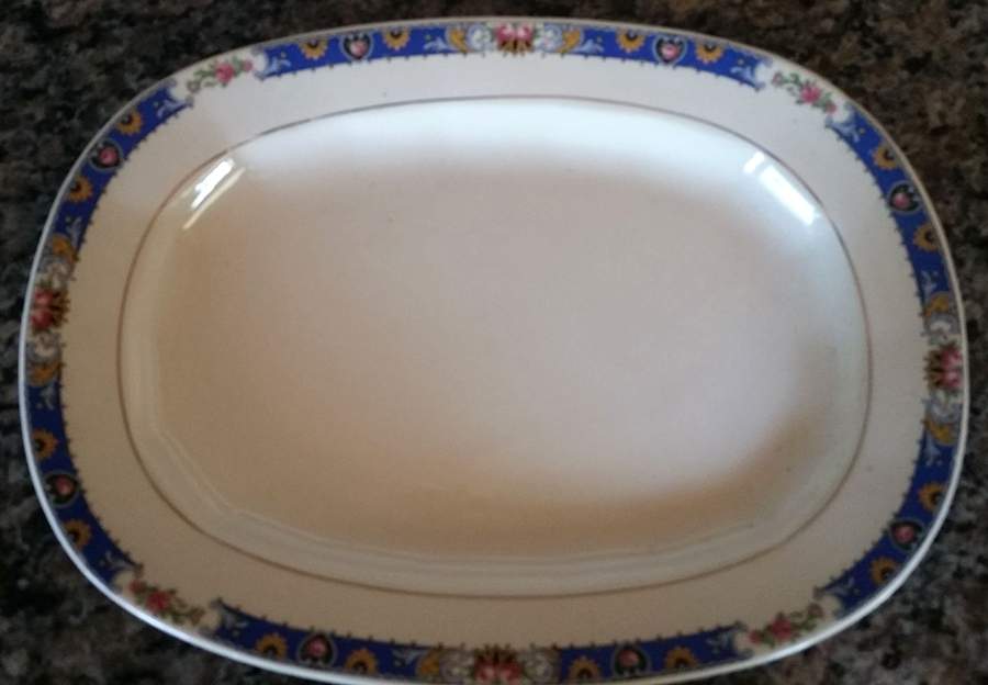 KNO616 12" Oval Serving Platter by Edwin Knowles-1