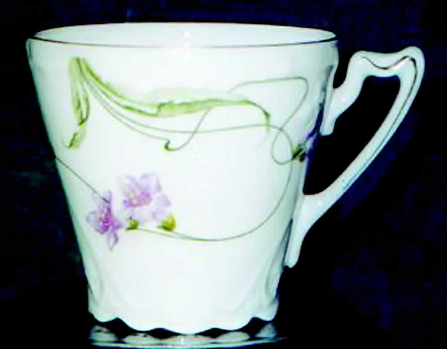 13905 Flat Cup by KPM-1