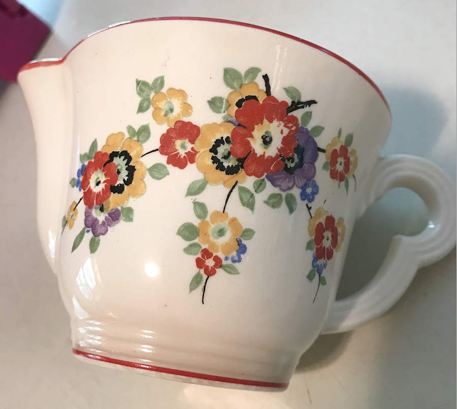 KNO628 (Coupe) Creamer by Edwin Knowles-1