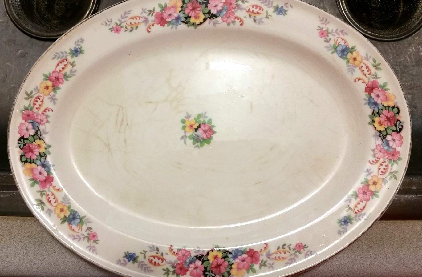 732e1 11" Oval Serving Platter by Edwin Knowles-1