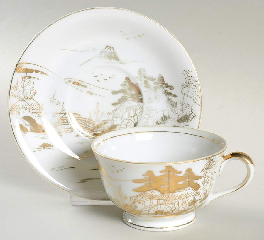 KUT119 Footed Cup & Saucer Set by Kutani-1