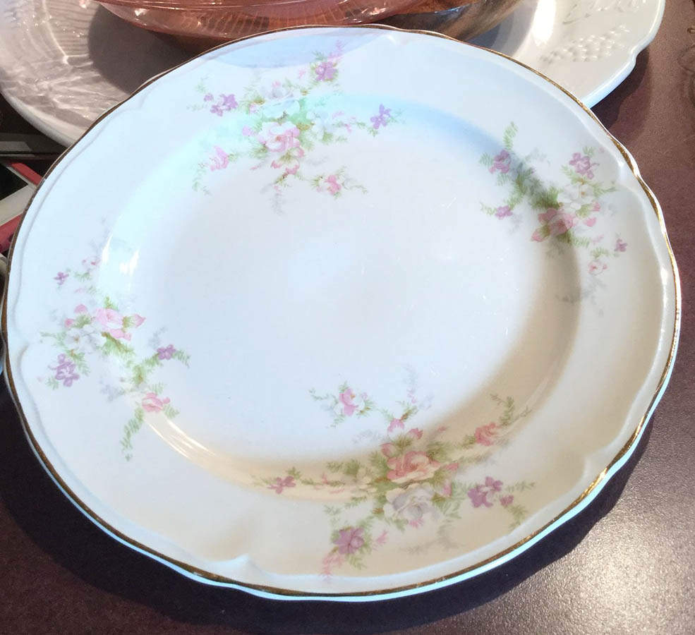 KNO673 Dinner Plate by Edwin Knowles-1