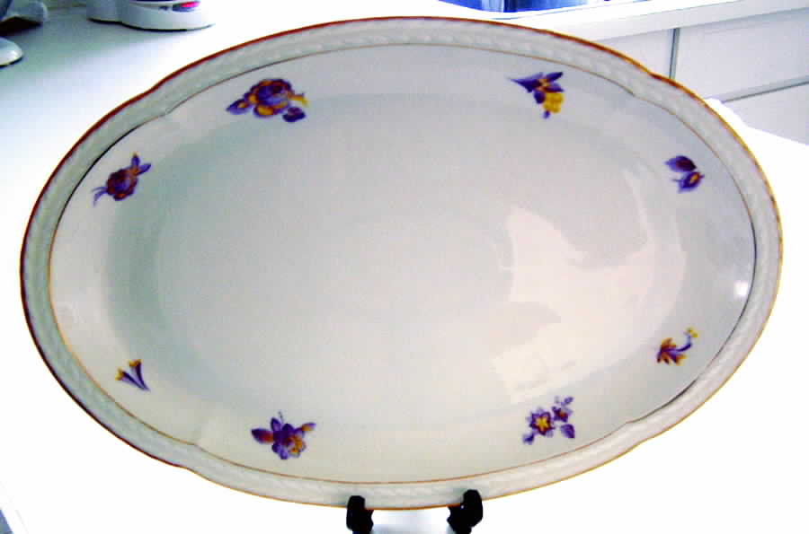 KPM139 14" Oval Serving Platter by KPM-1
