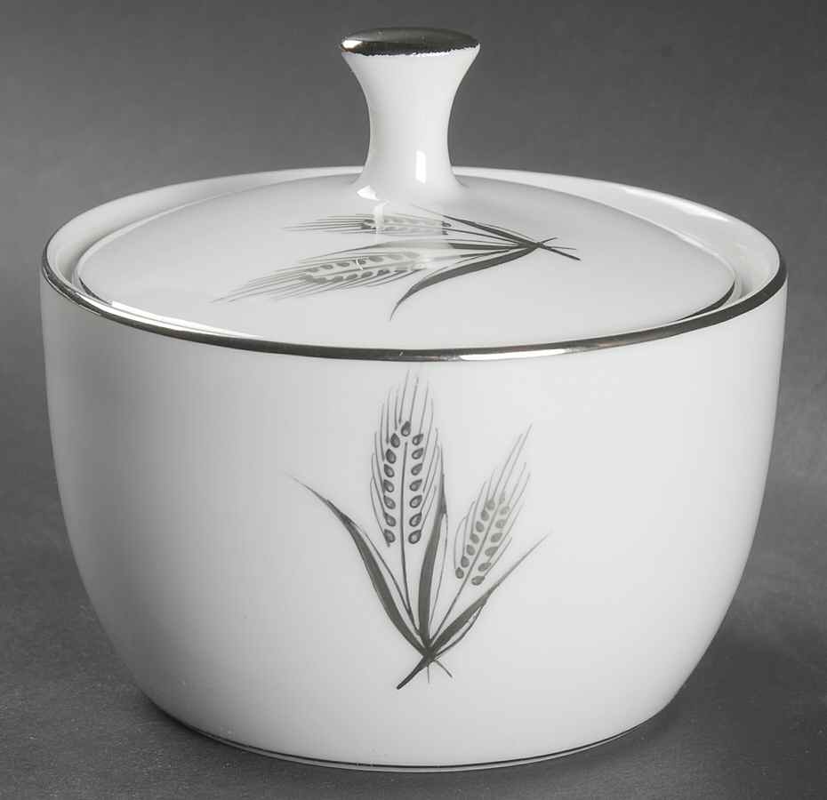 KUT129 Sugar Bowl & Lid by Kutani-1