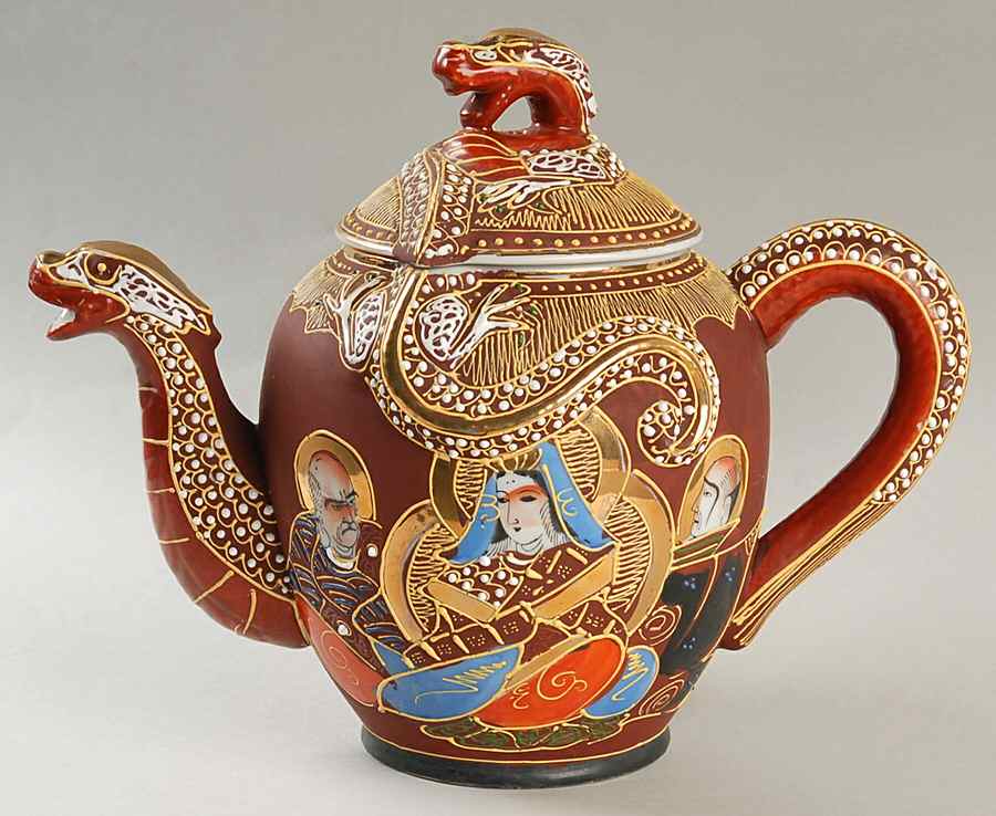 KUT131 Teapot & Lid by Kutani-1