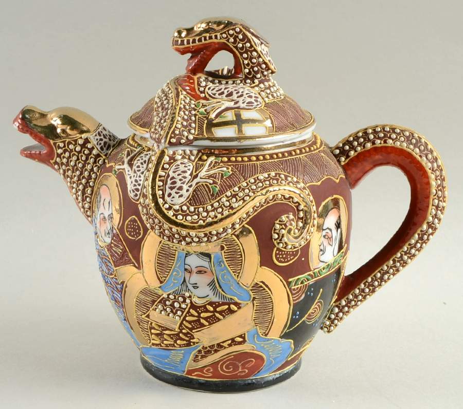 KUT131 Mini Teapot & Lid by Kutani-1
