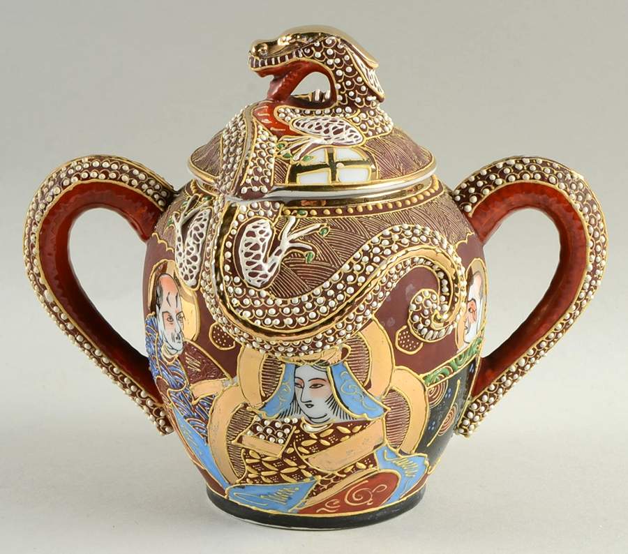 KUT131 Sugar Bowl & Lid by Kutani-1