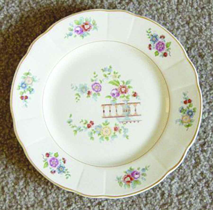 KTK80 Dinner Plate by Knowles, Taylor & Knowles-1